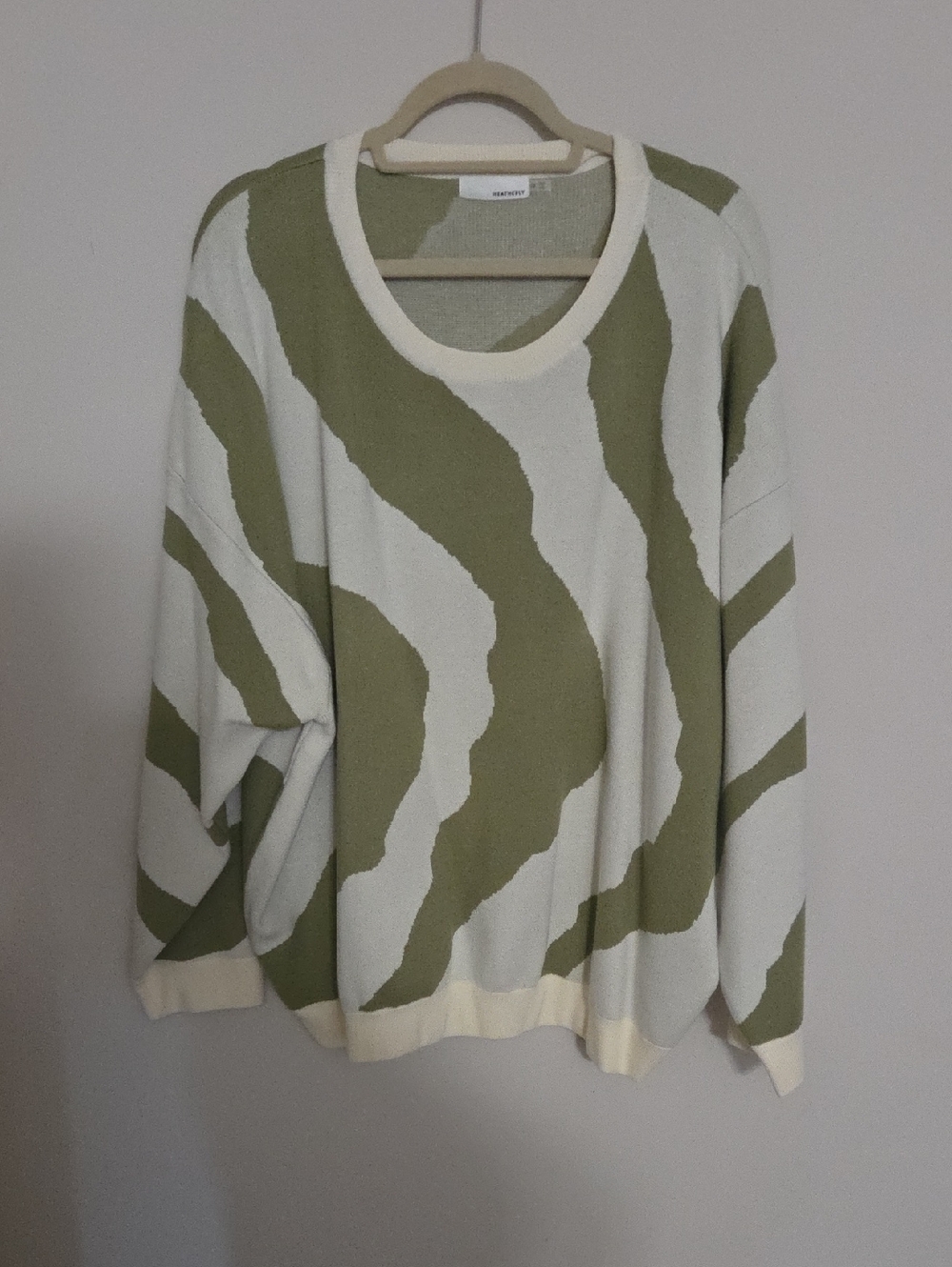 Green and Cream Wave-Pattern Women’s Sweater